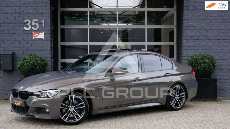 2017 BMW 330