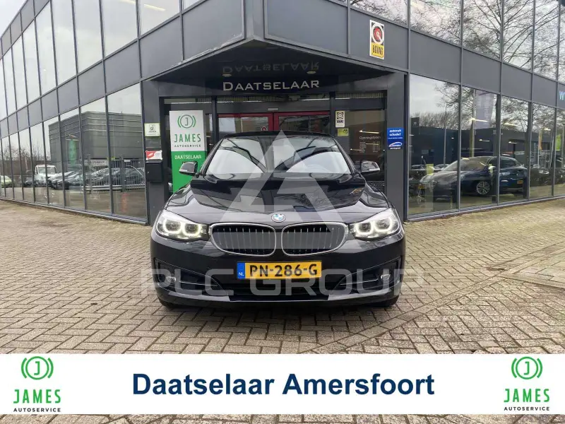 2017 BMW 330