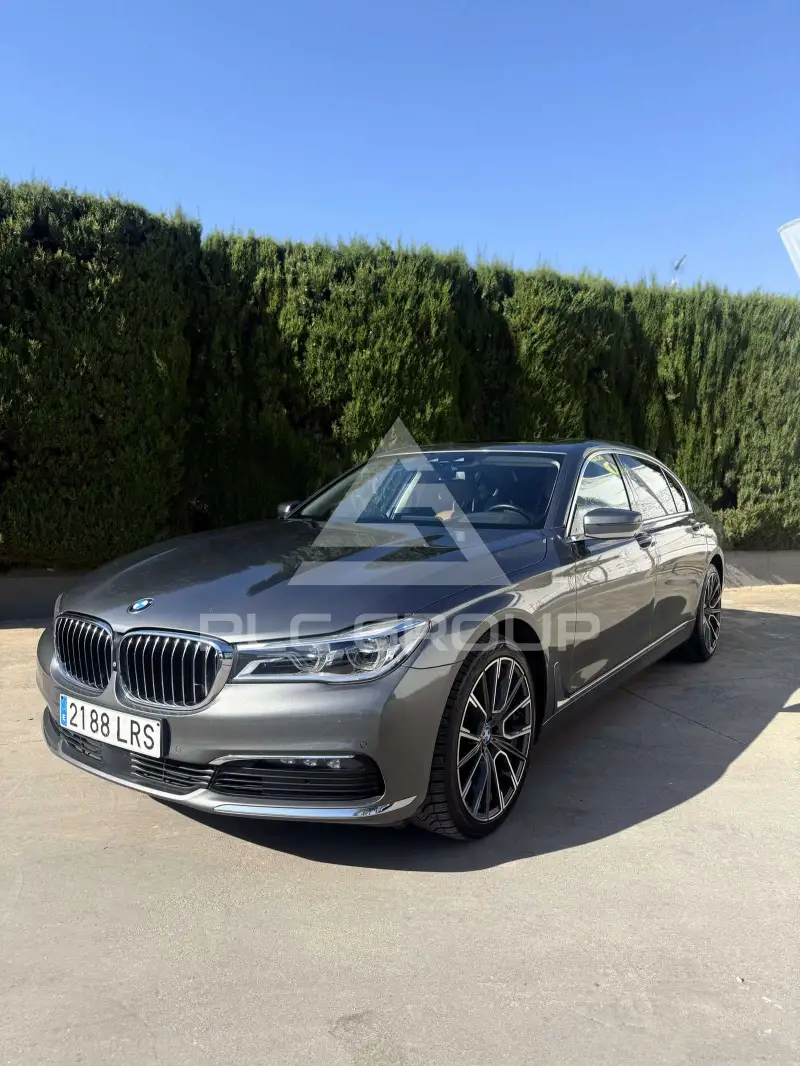 2017 BMW 730