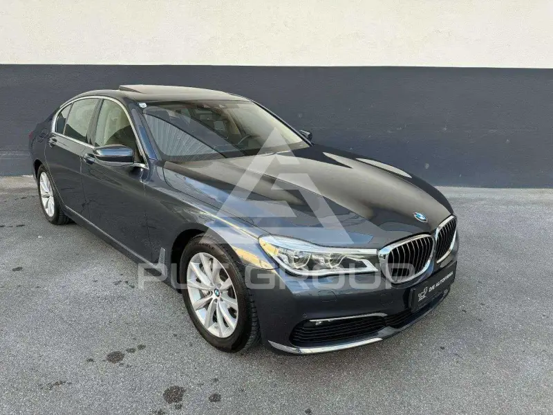 2017 BMW 730
