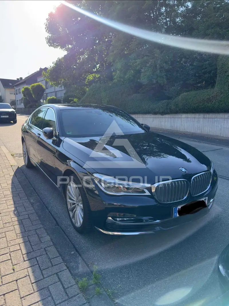 2017 BMW 730