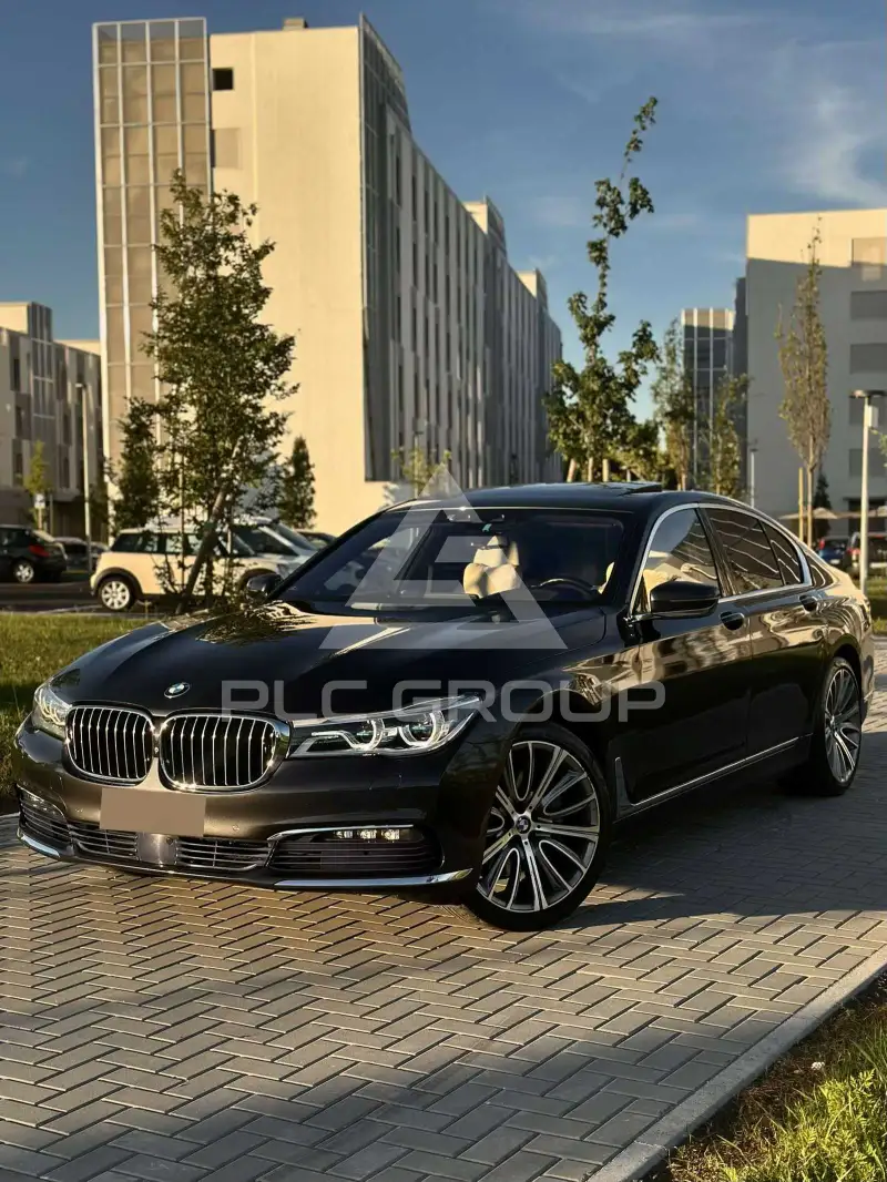 2017 BMW 730
