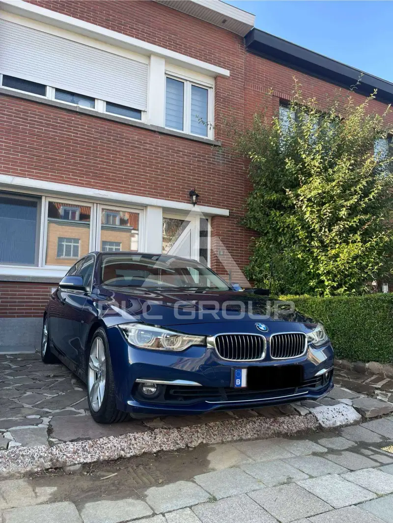 2017 BMW 318