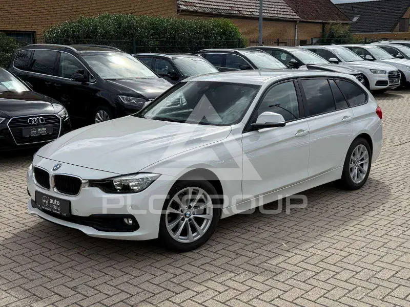 2017 BMW 318