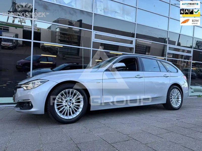 2017 BMW 318