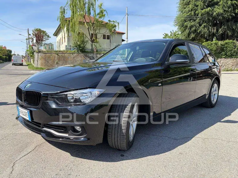 2017 BMW 318