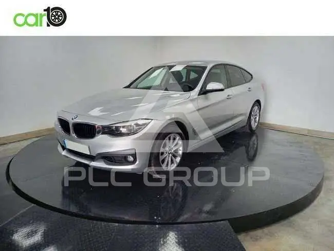 2017 BMW 318