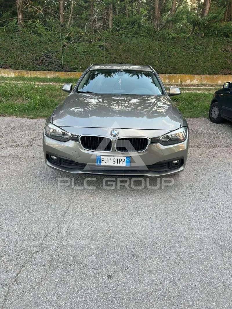2017 BMW 318