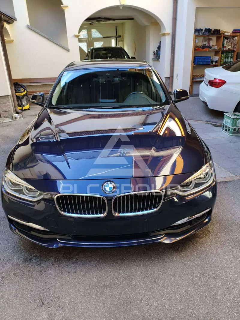 2017 BMW 318