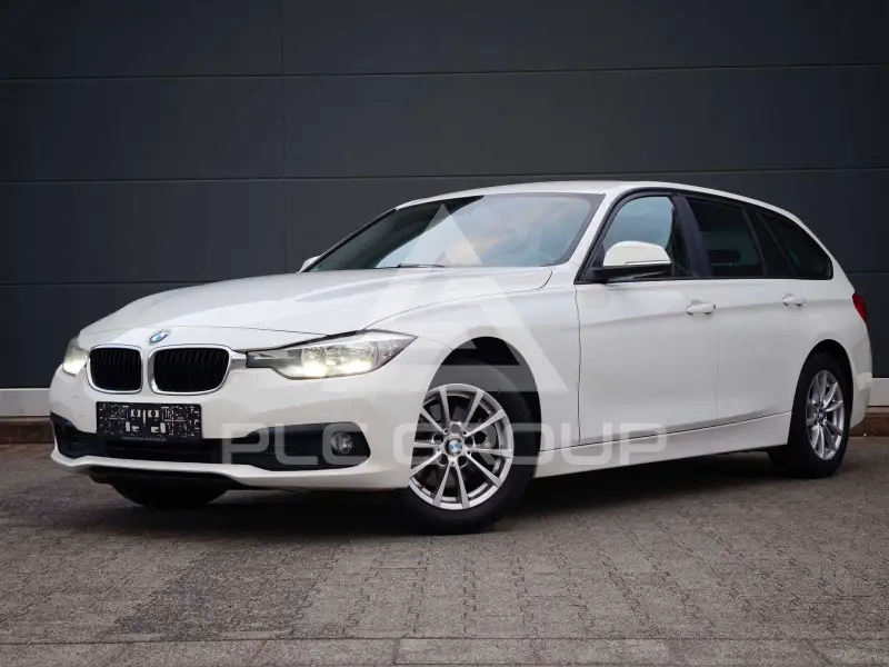 2017 BMW 318