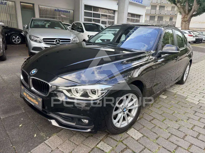 2017 BMW 318