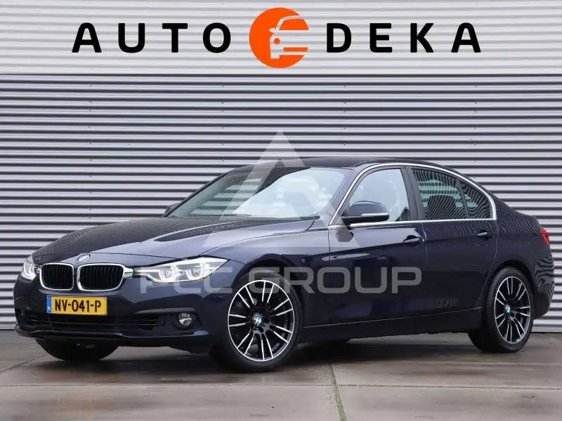 2017 BMW 318