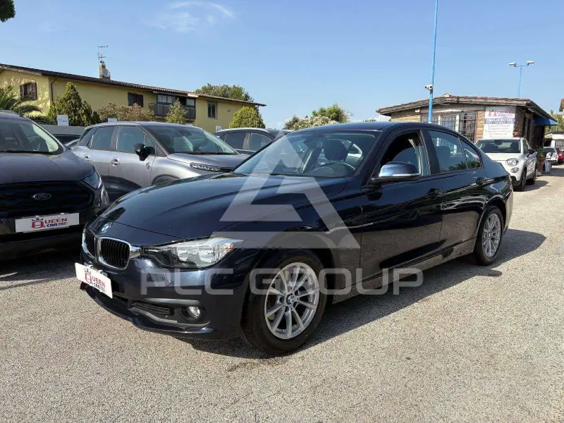 2017 BMW 318