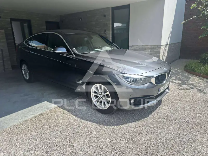 2017 BMW 318