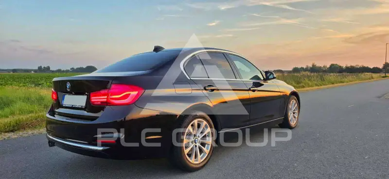 2017 BMW 318