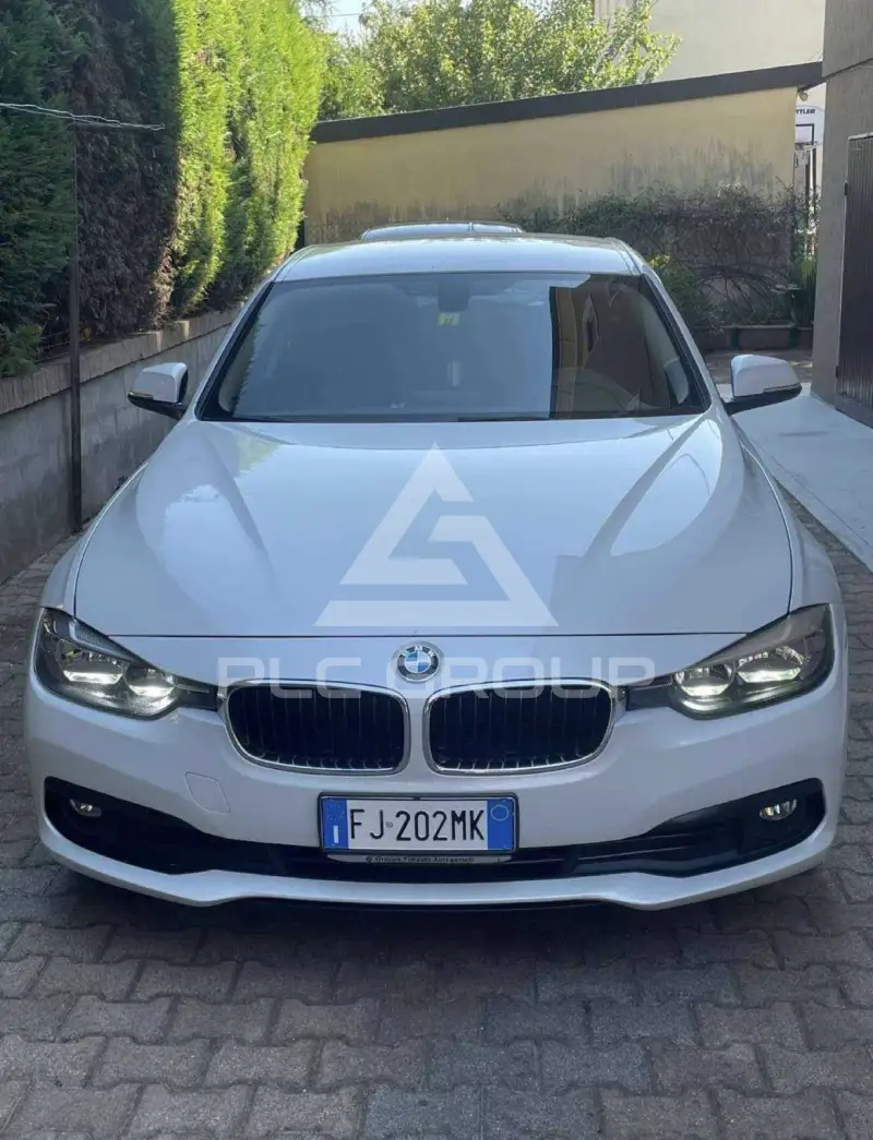 2017 BMW 318