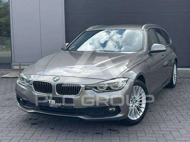 2017 BMW 318