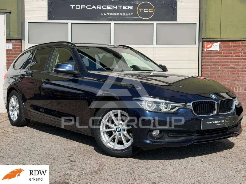 2017 BMW 318