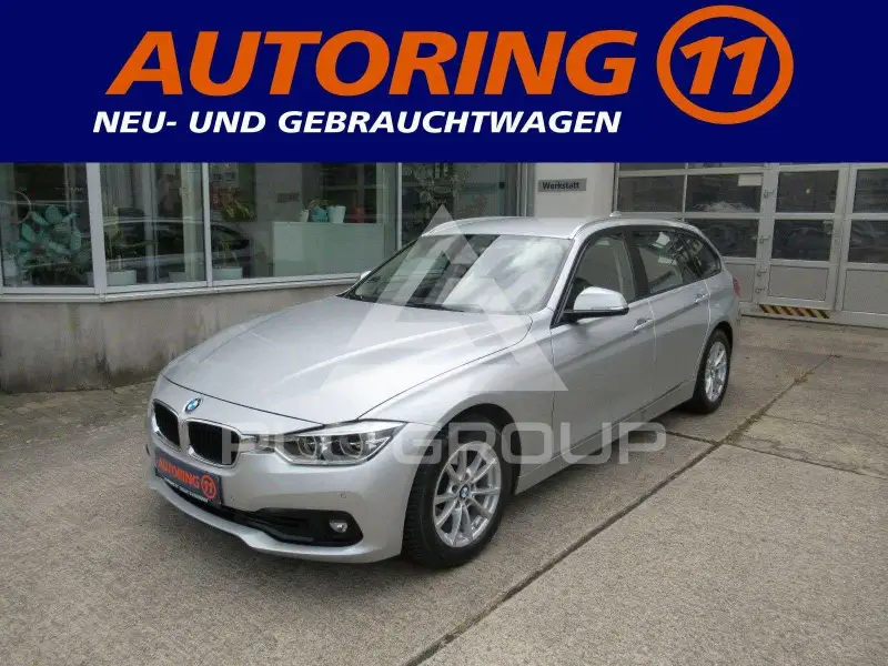 2017 BMW 318