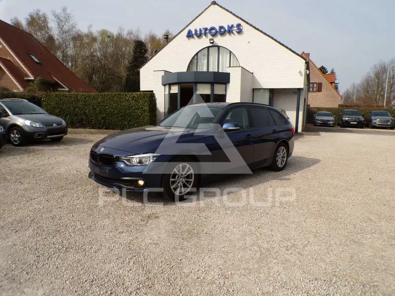 2017 BMW 318