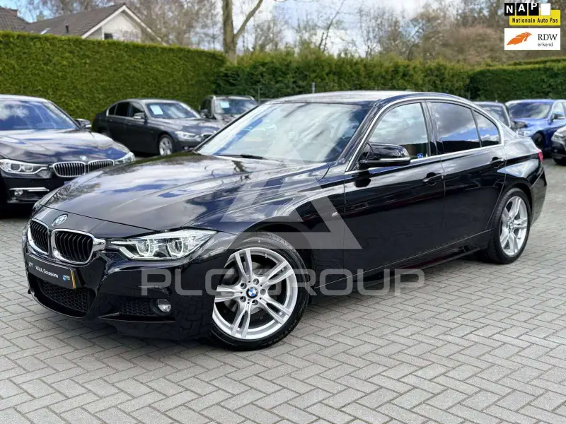 2017 BMW 318