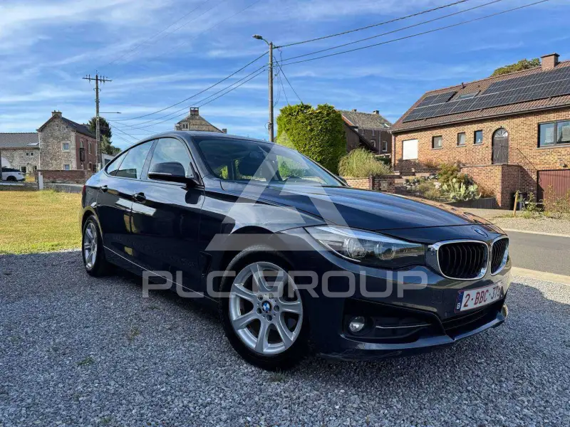 2017 BMW 318