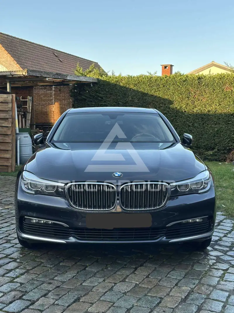 2017 BMW 725