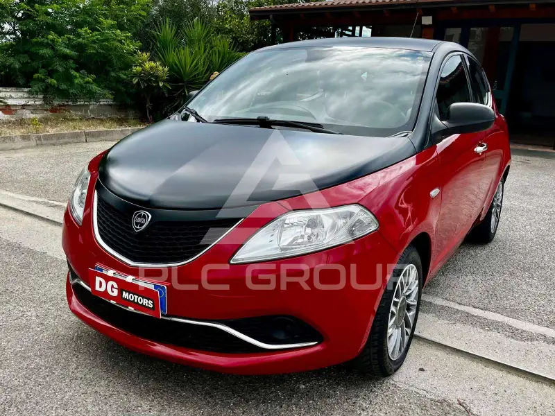 2017 Lancia YPSILON