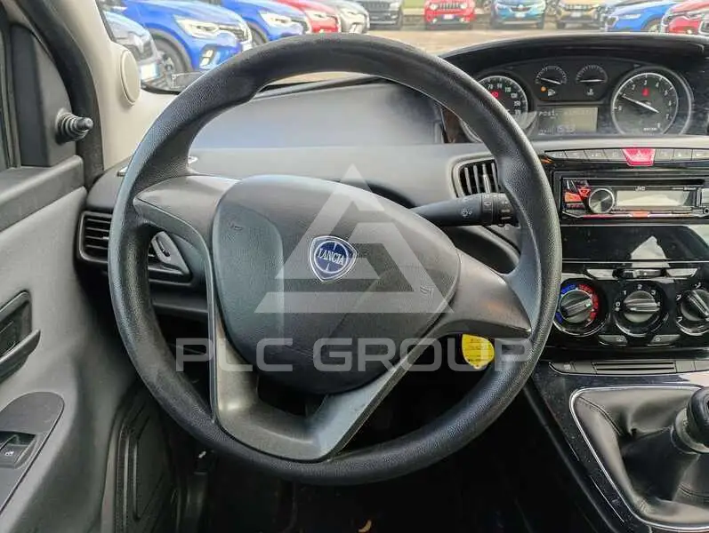 2017 Lancia YPSILON