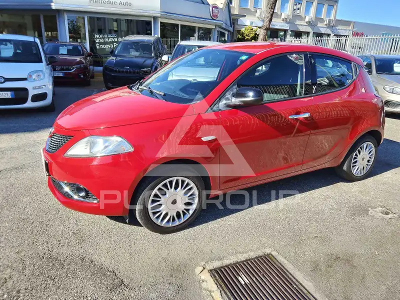 2017 Lancia YPSILON