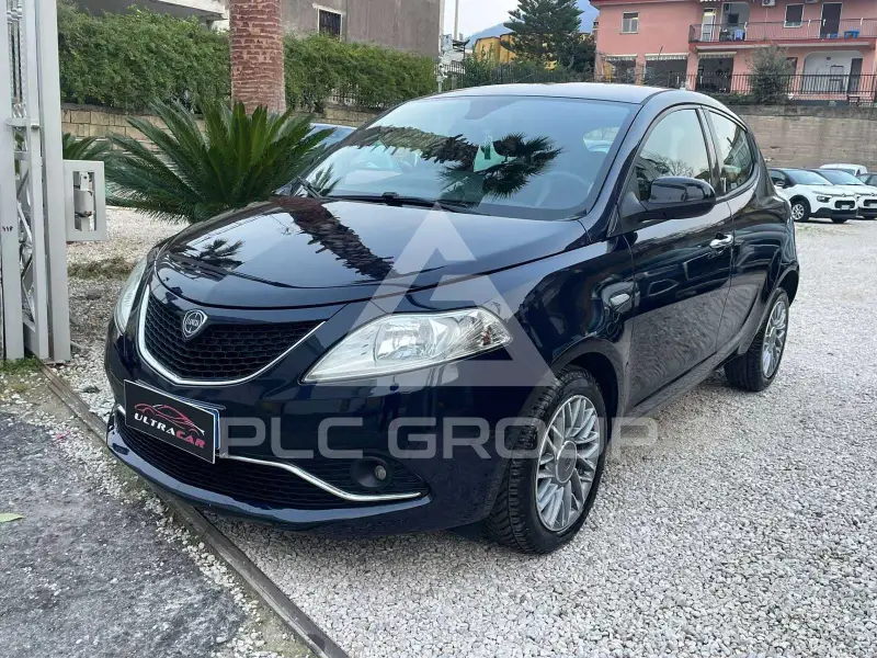 2017 Lancia YPSILON