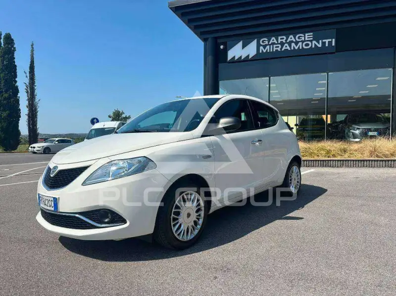 2017 Lancia YPSILON