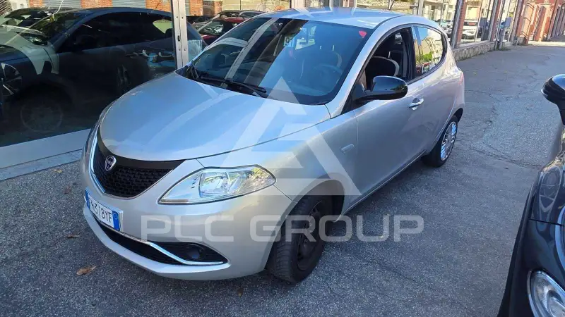 2017 Lancia YPSILON
