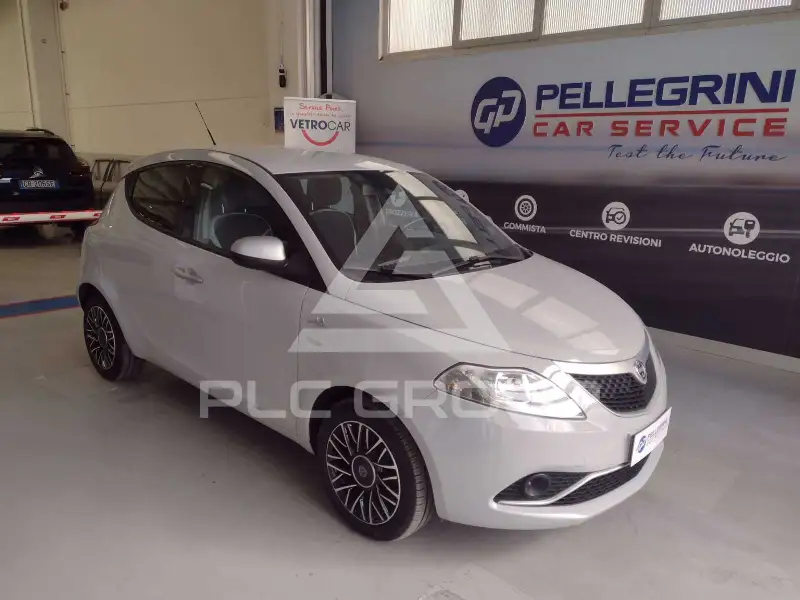 2017 Lancia YPSILON