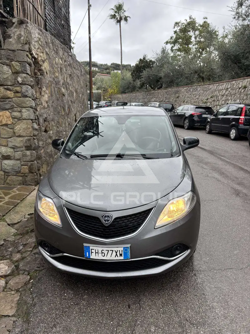 2017 Lancia YPSILON