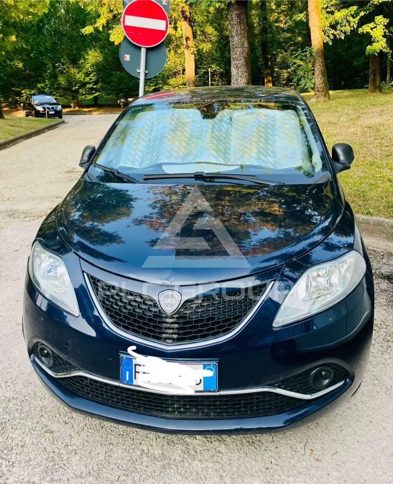 2017 Lancia YPSILON