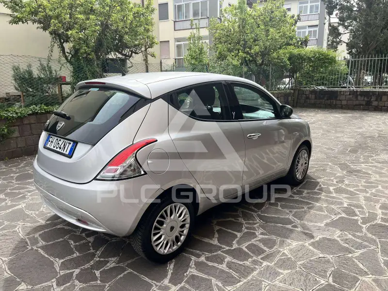 2017 Lancia YPSILON