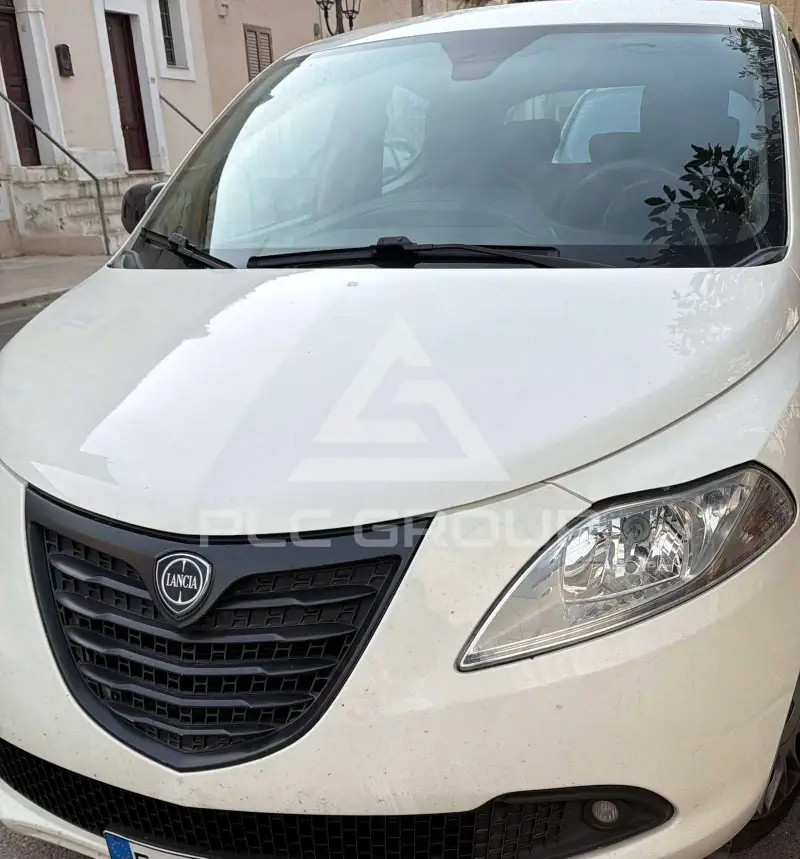 2017 Lancia YPSILON