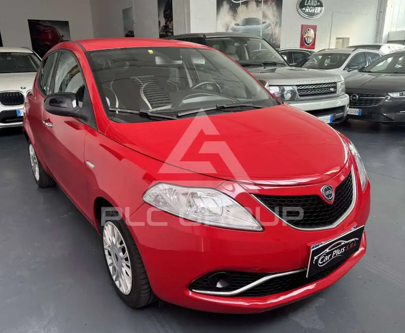 2017 Lancia YPSILON