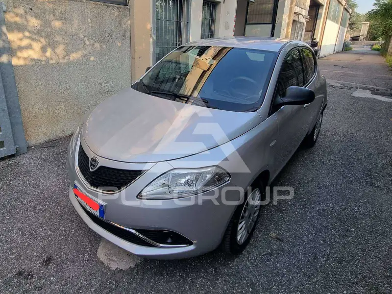 2017 Lancia YPSILON