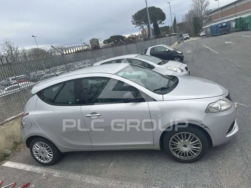 2017 Lancia YPSILON