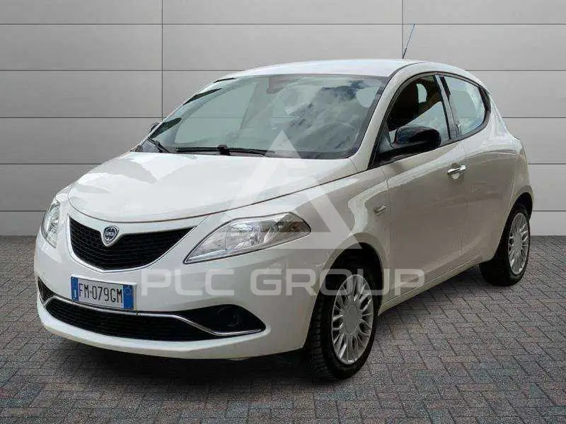 2017 Lancia YPSILON