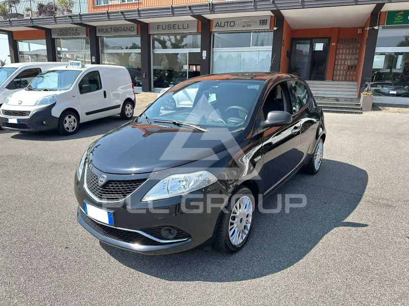 2017 Lancia YPSILON