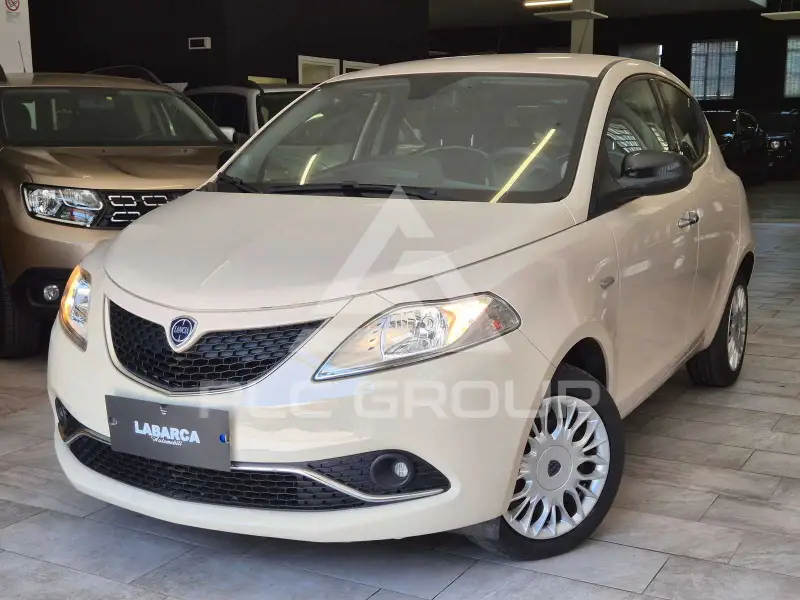 2017 Lancia YPSILON