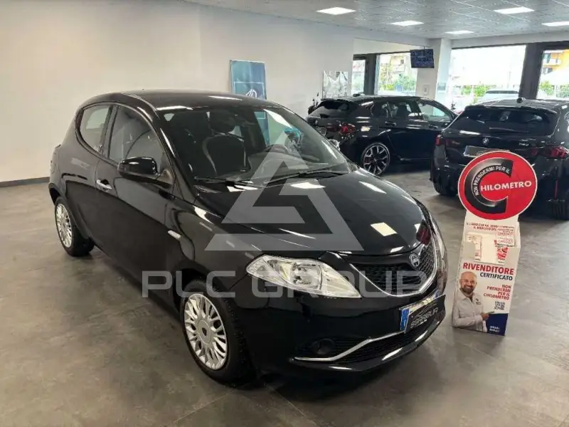 2017 Lancia YPSILON