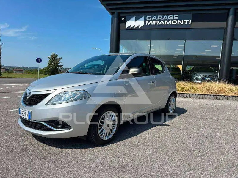 2017 Lancia YPSILON