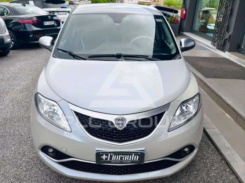 2017 Lancia YPSILON