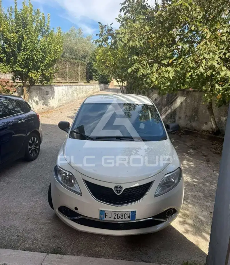 2017 Lancia YPSILON
