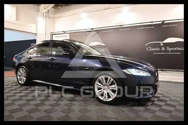 2017 Jaguar XF
