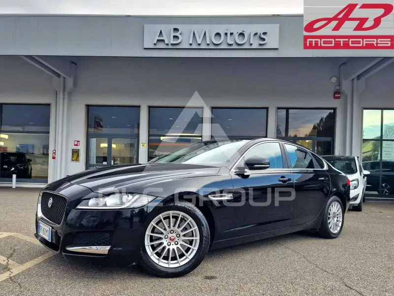 2017 Jaguar XF